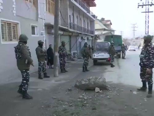 Cop, civilian injured in terrorist attack in J-K