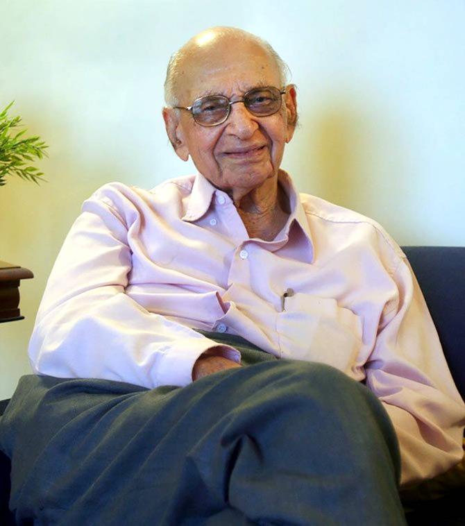 Dr Mahinder Watsa