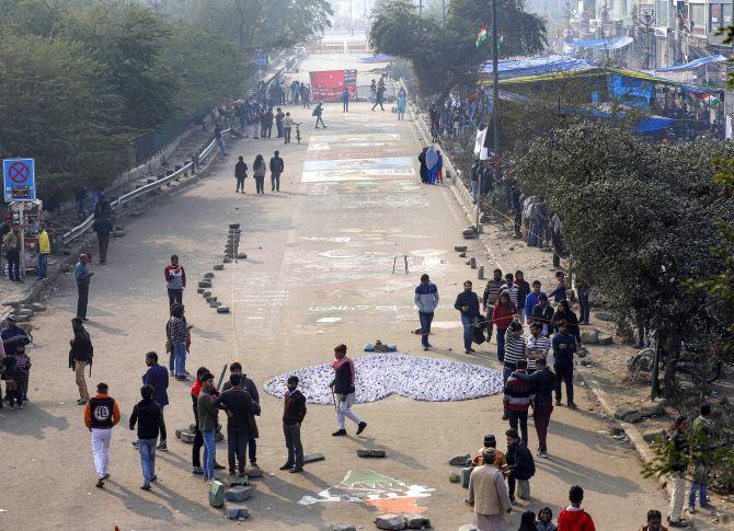 Hardship For Students: Police Appeal To Shaheen Bagh Protesters ...