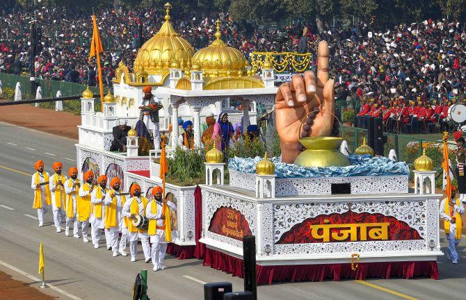 भगत सिंह, राजगुरू, सुखदेव और लाला लाजपत राय झांकियों रद्द हुई 