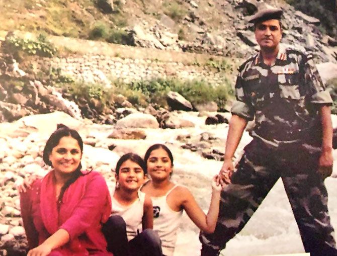 The family with Colonel Vasanth in Kashmir