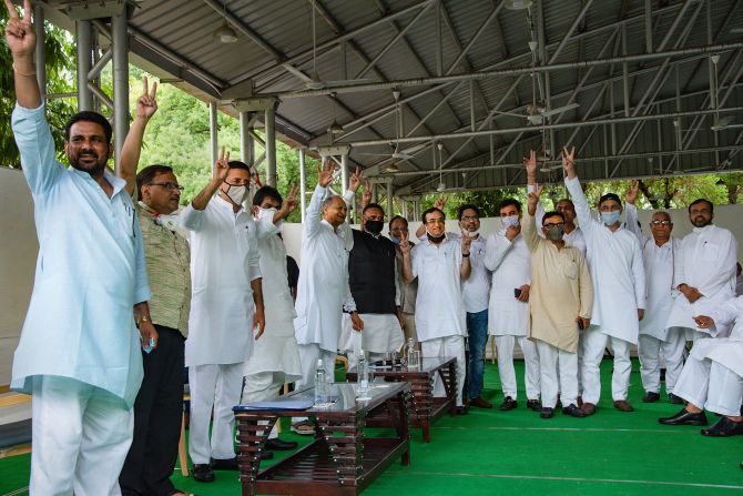 Count me in: Cong MLAs in Jaipur