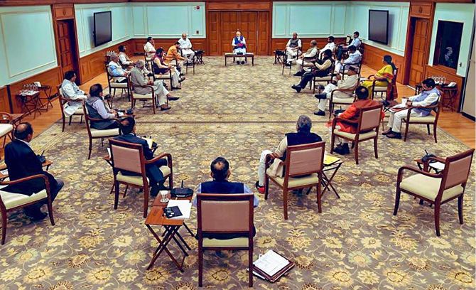 Social distancing during a union cabinet meeting on March 25
