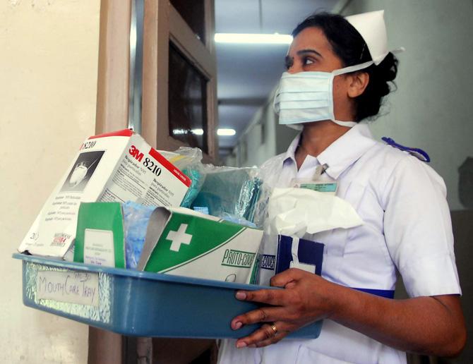 Nurse wearing mask