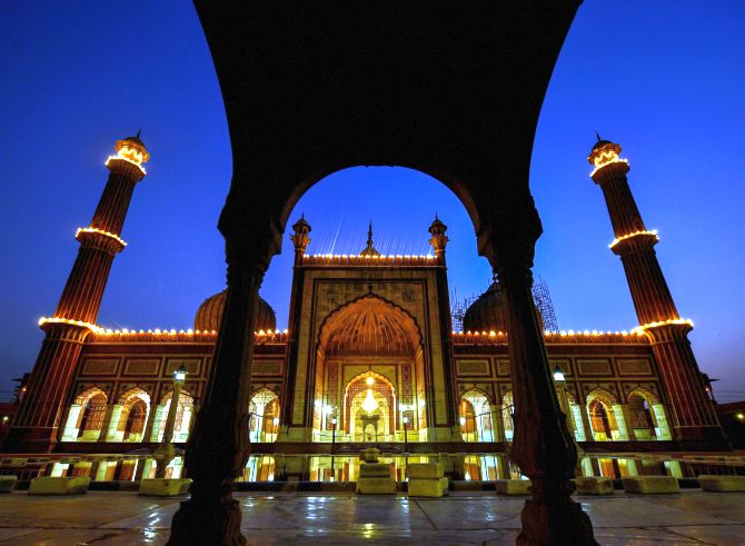 Illuminated Jama Masjid on the eve of Eid-ul-Fitr