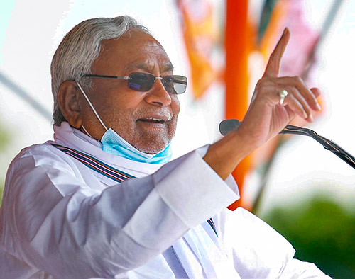 Numero Uno, Nitish seems to say at a poll rally