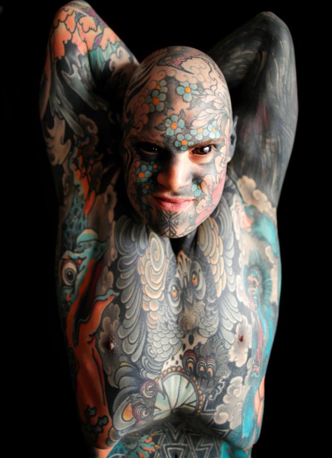Man covered his face with tattoos. India News Man covered his face with tattoos. India News