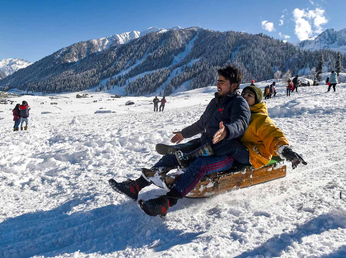 snowfall at Sonamarg