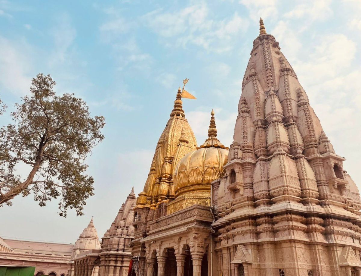 Vishwanath temple remark: Lucknow prof assaulted