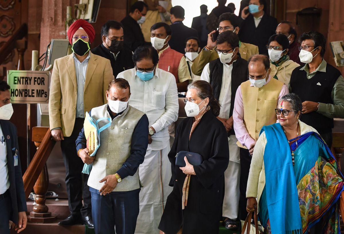 parliament-adjourned-sine-die-a-day-before-schedule-rediff-india-news