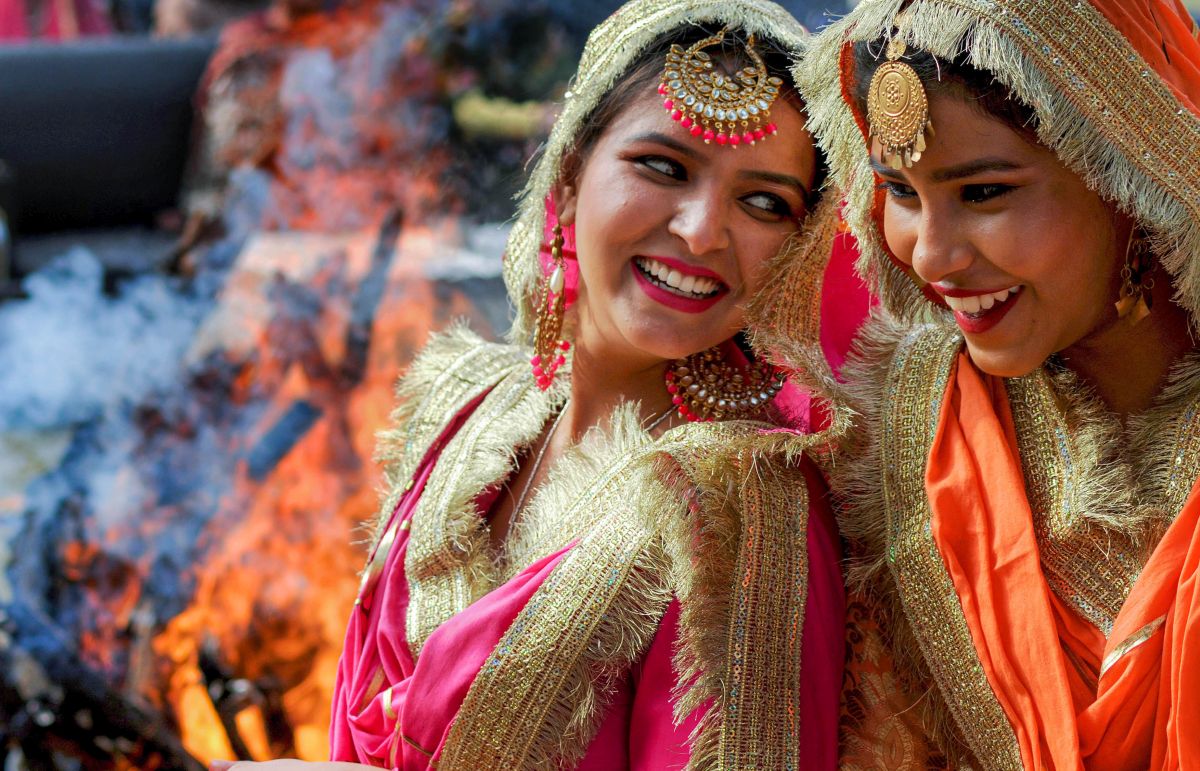 In pics: Glimpses of Lohri celebrations in Punjab | Hindustan Times