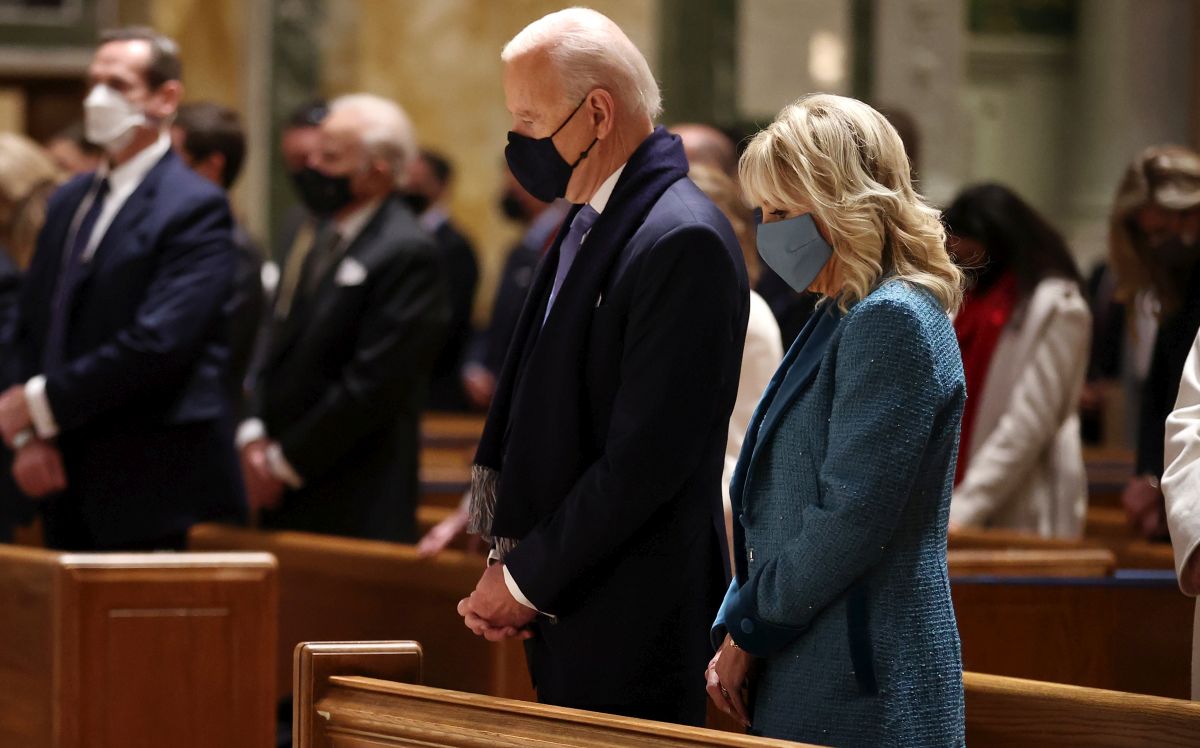Biden, Harris attend Church Service before inauguration - Rediff.com