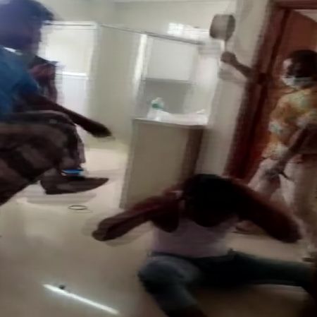 The doctor was beaten up by the patient's relatives