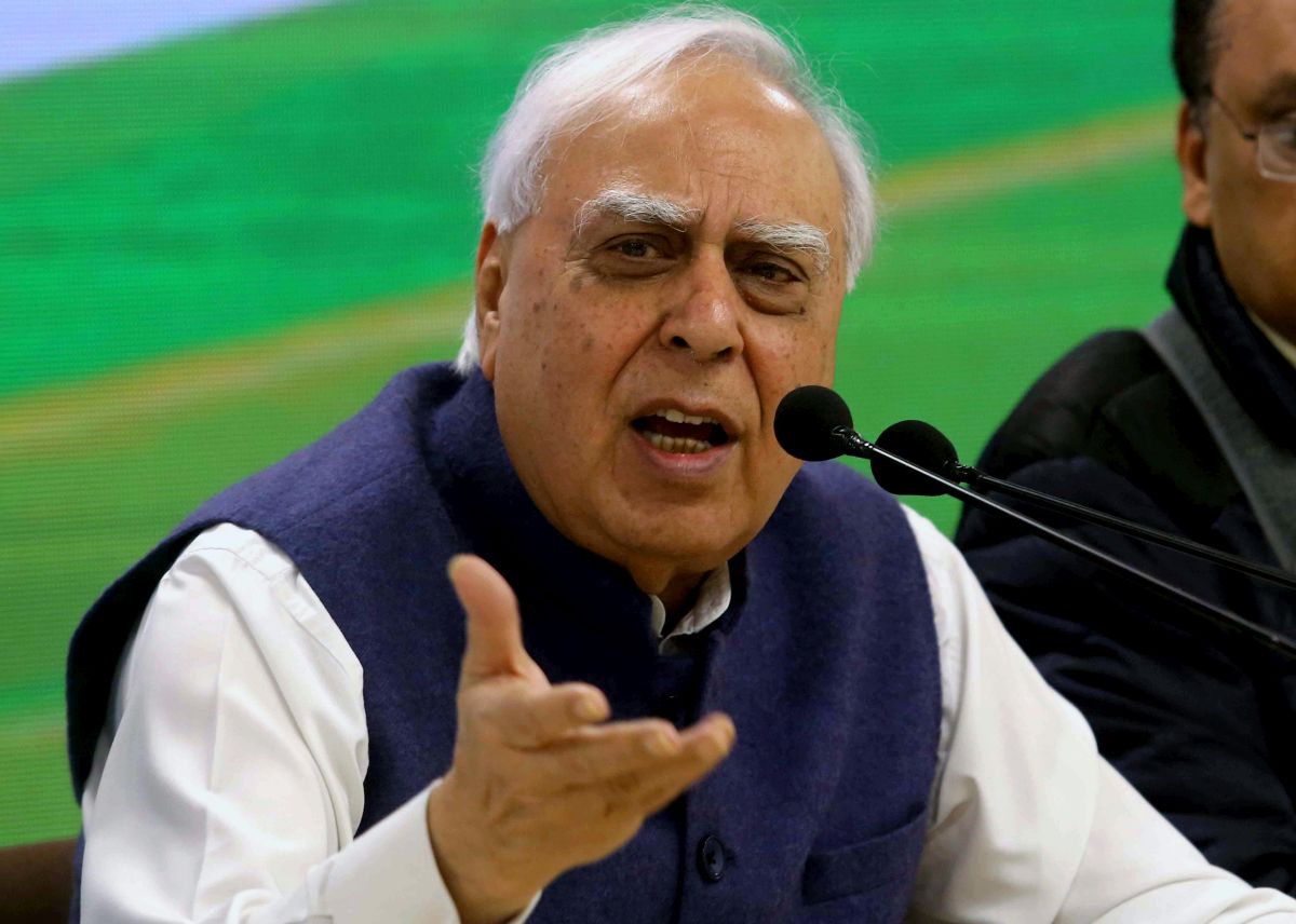 Cong moves on with 'eyes wide shut': Sibal on new exit