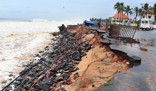 Tauktae: 1 lakh people shifted from coastal Guj