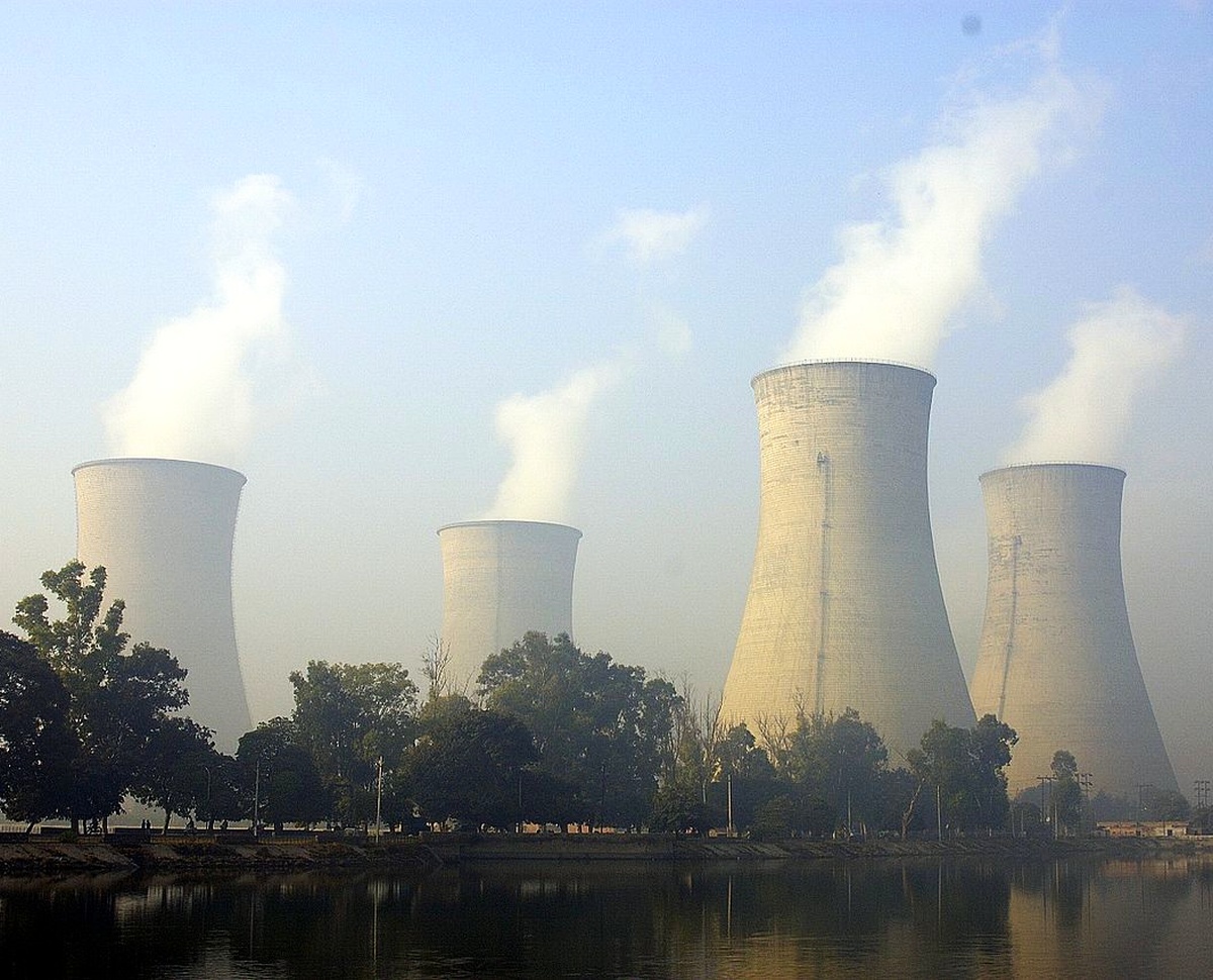 India planning smaller nuclear reactors: Minister