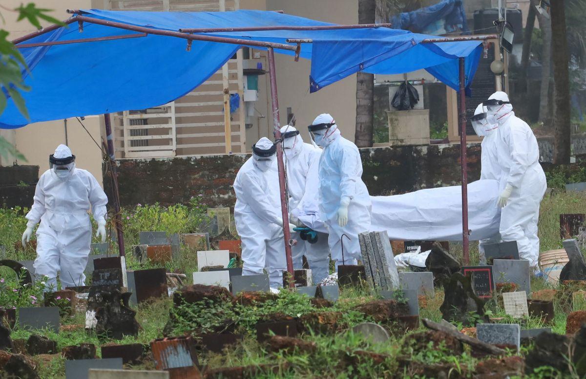 Kerala Health Dept On High Alert After Fresh Nipah Outbreak - Rediff ...