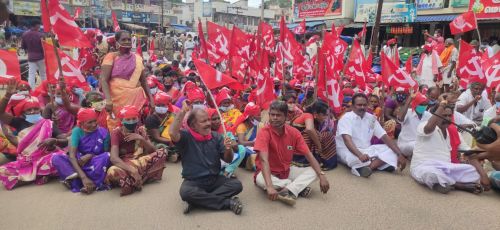 AIKS activists observe Bharat Bandh in Tamil Nadu