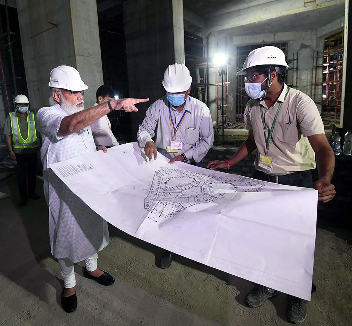 PHOTOS: PM inspects work on new Parliament building