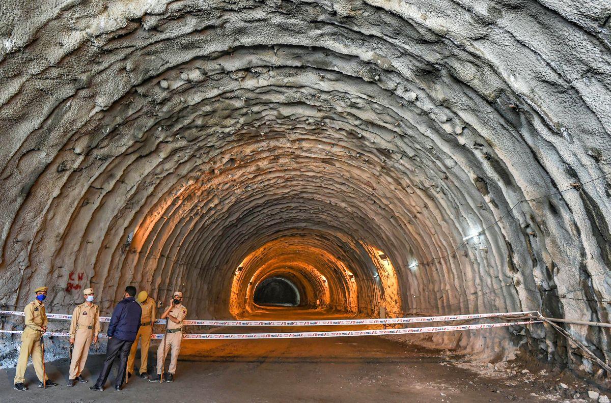 Zoji La tunnel