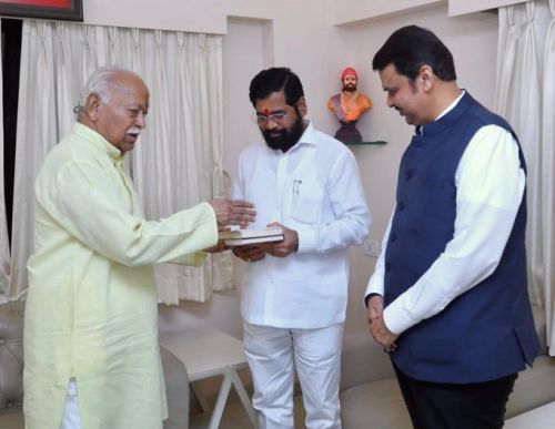 Maha CM and Dy CM with the RSS chief