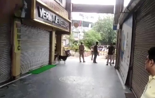 Police at the spot after finding suspicious bag in Delhi's Rohini/ANI