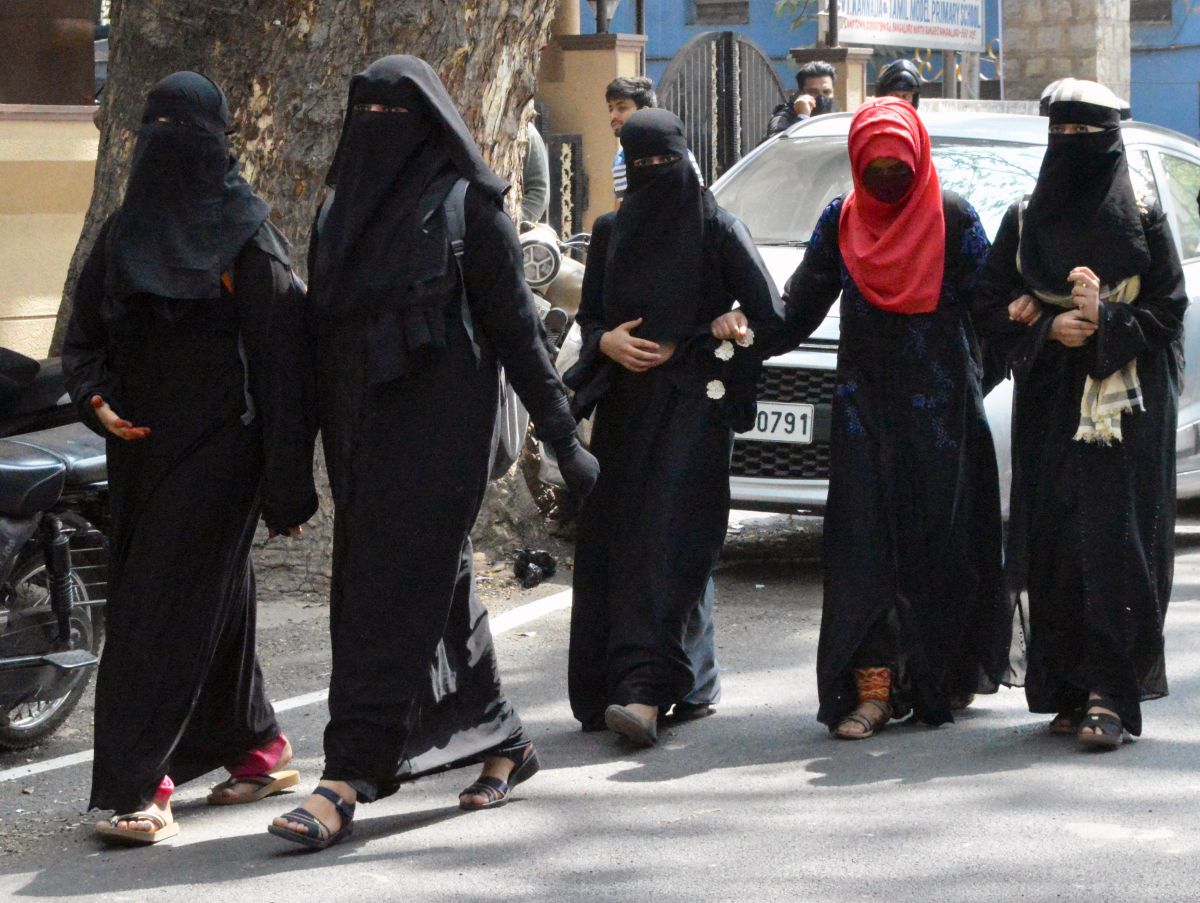 Mumbai college bars girl students in burqa, relents