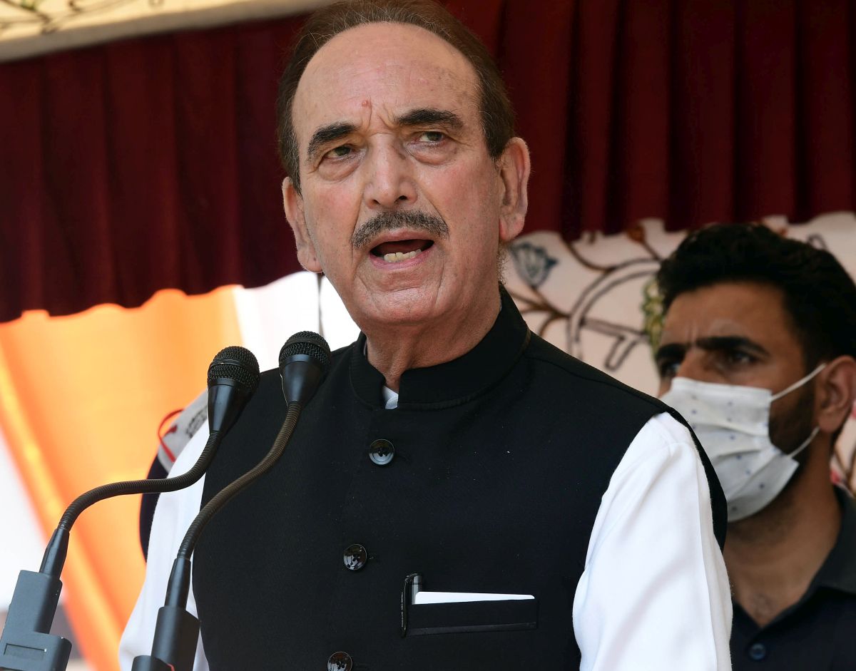 Want Congress to do well in Gujarat, Himachal: Azad