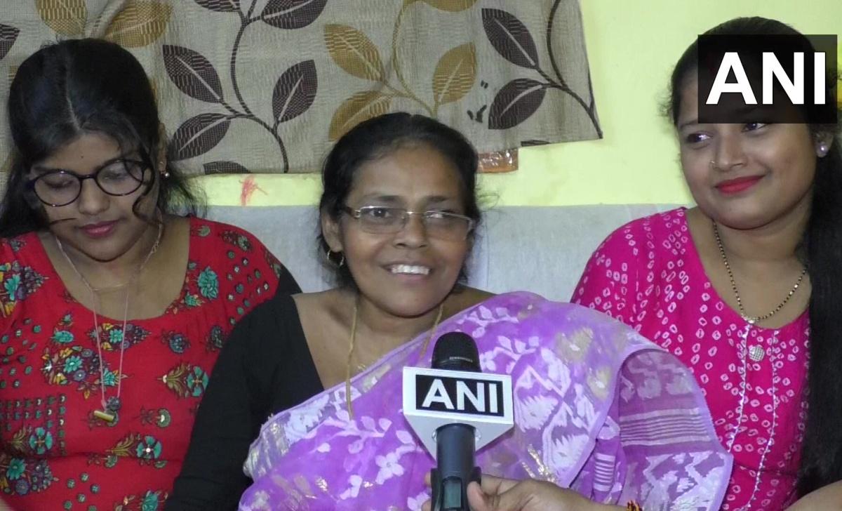 Mom, daughters clear board exam together