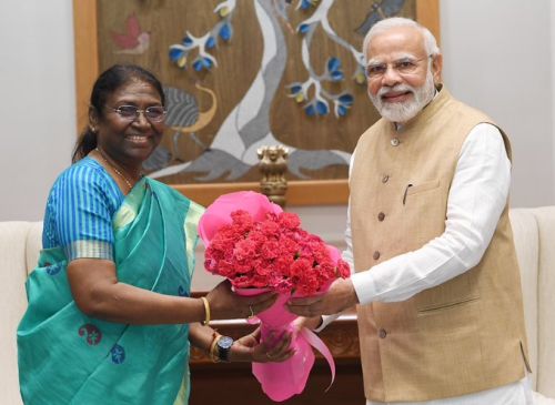 Droupadi Murmu meets PM Modi