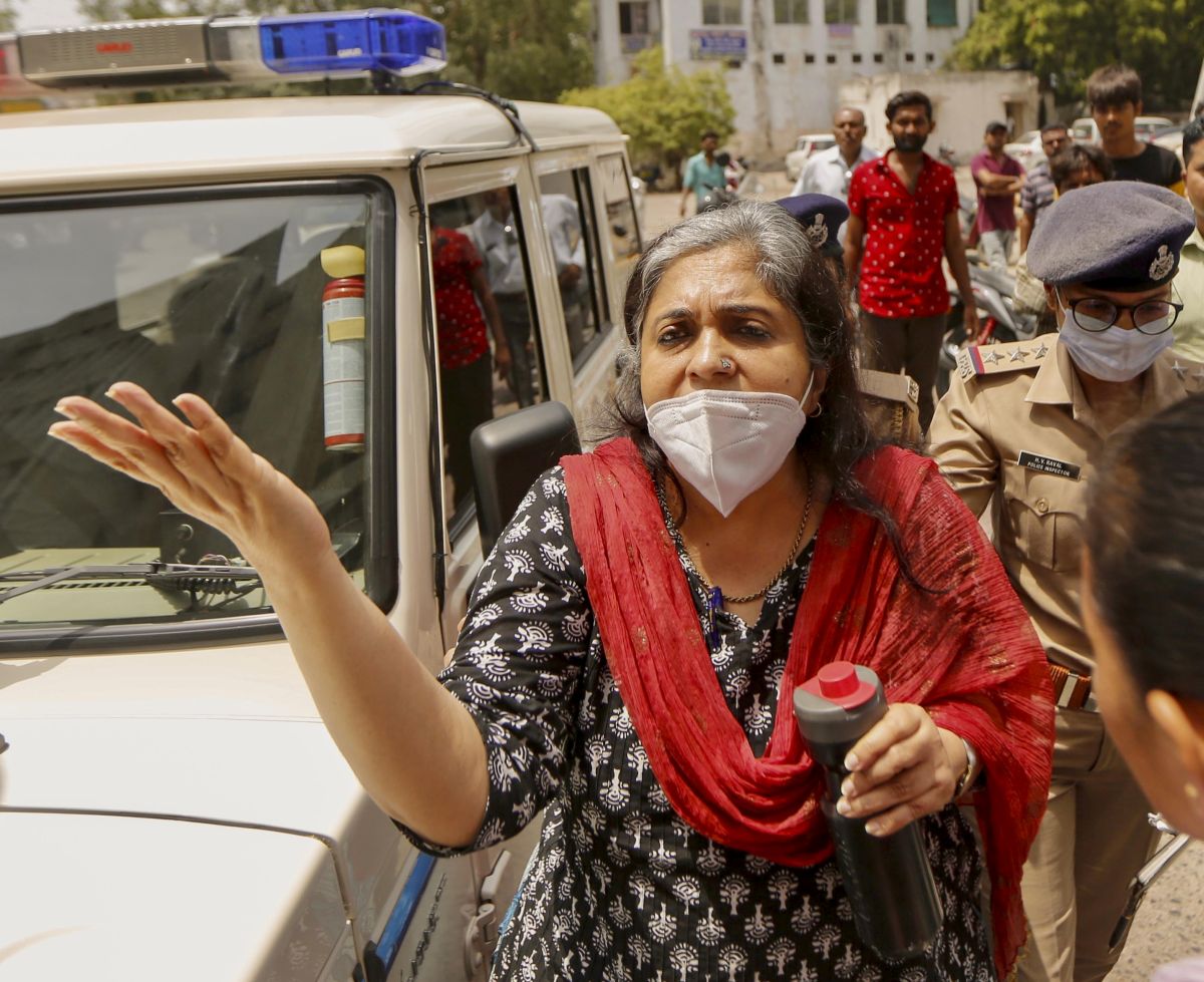 Gujarat HC rebuffs Teesta's plea day after SC bail