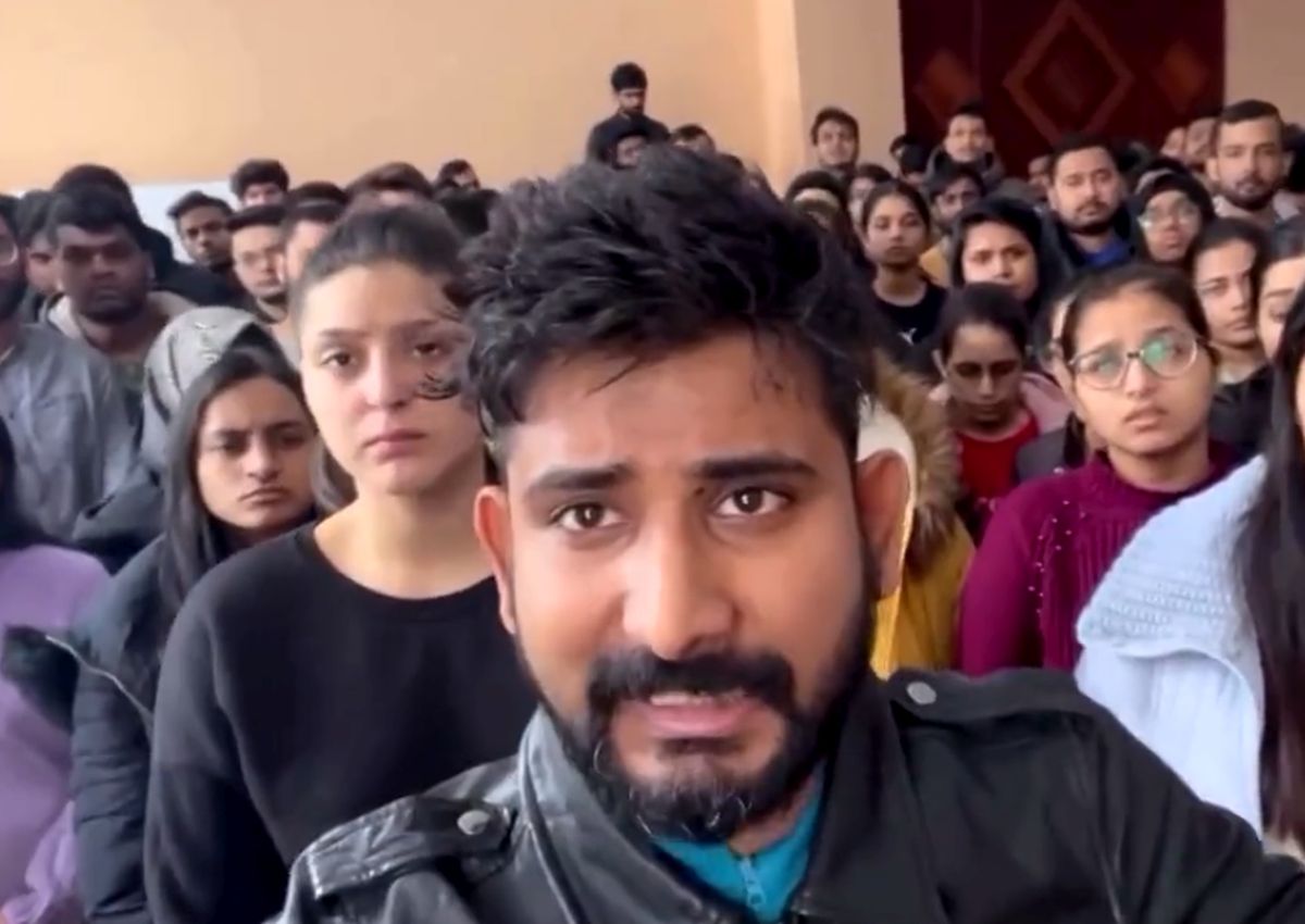 Indian students stuck in Sumy say they are losing hope of evacuation