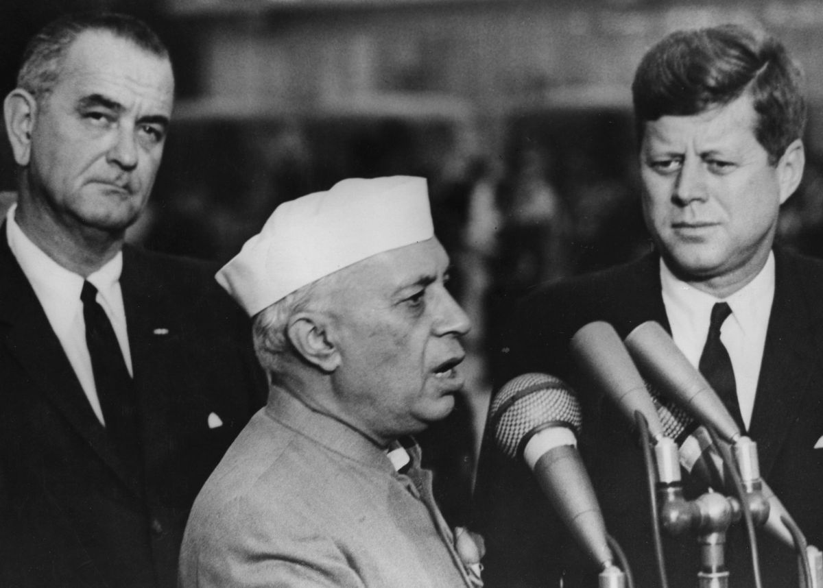 Pandit Nehru speaks at the White House