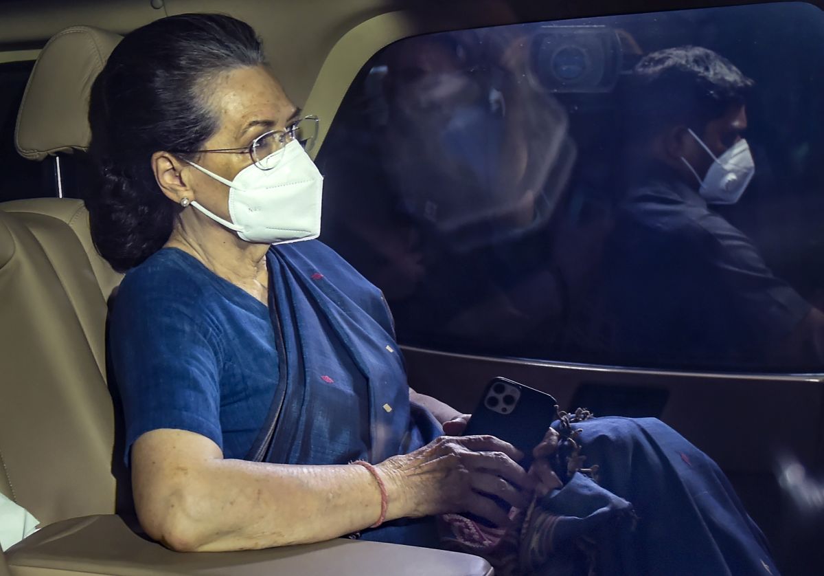 Sonia admitted to hospital due to post-Covid issues