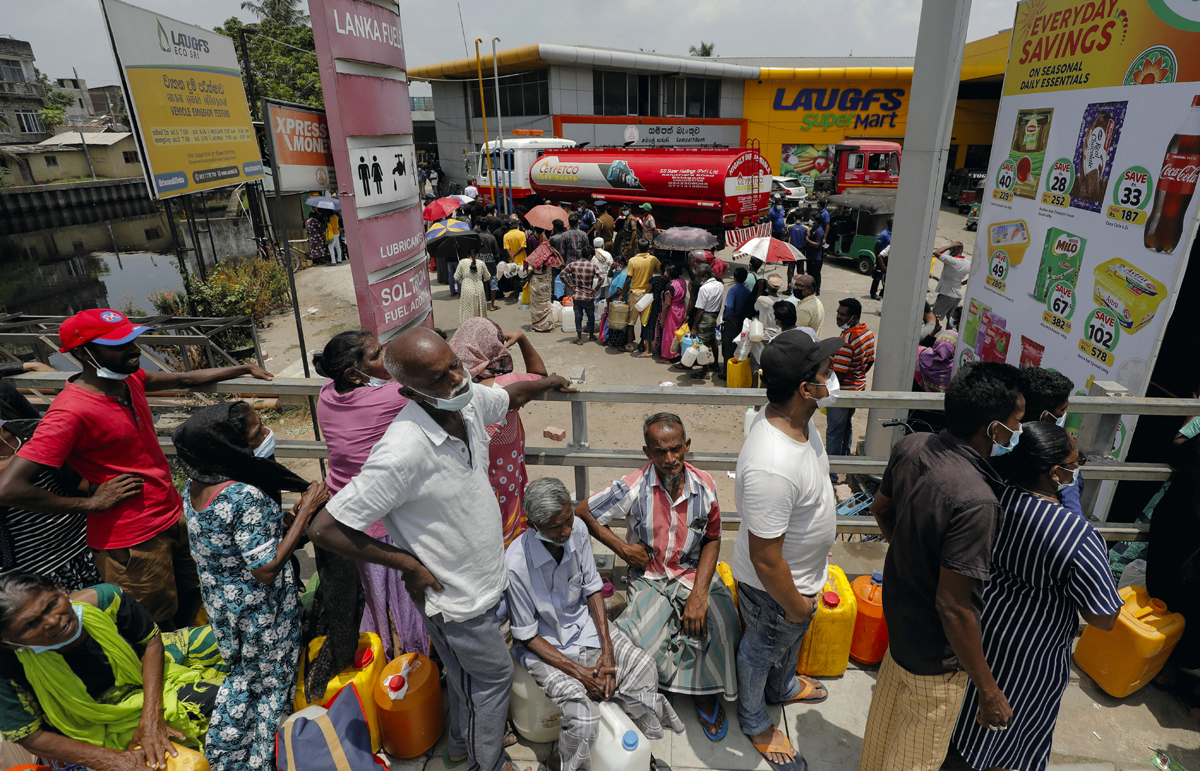 Lanka plunges into 10-hr power cut as crisis worsens