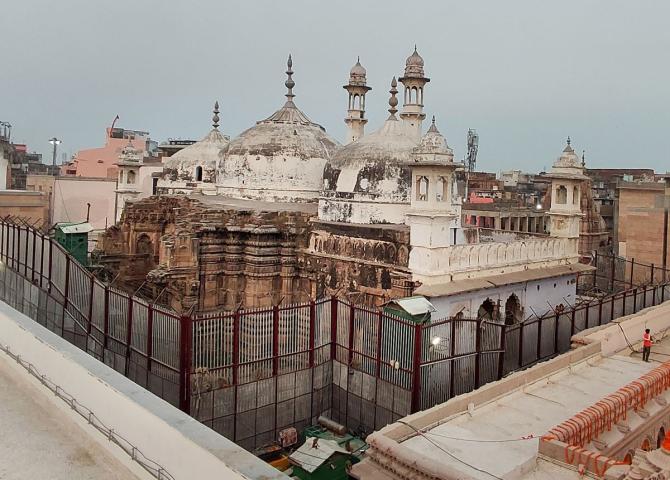 Varanasi court allows Hindus to pray in Gyanvapi mosque cellar - Rediff.com