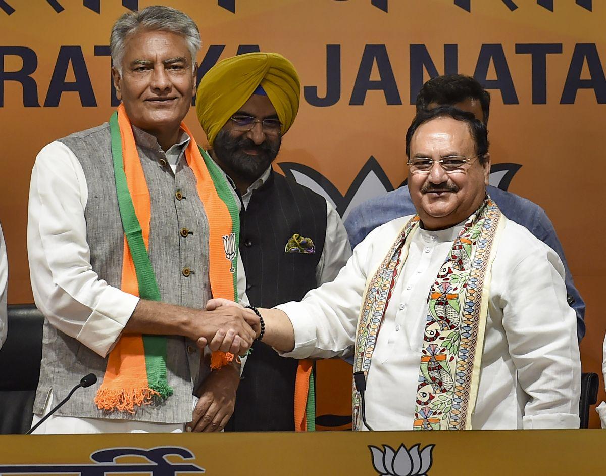 Sunil Jakhar Joins BJP, Says Cong Tried To Divide Punjab - Rediff.com ...