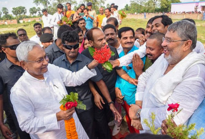 Bihar Chief Minister Nitish Kumar being welcomed by supporters during the inauguration of the Government Engineering College in Samastipur, October 14, 2022