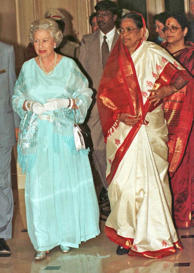 did queen visit india