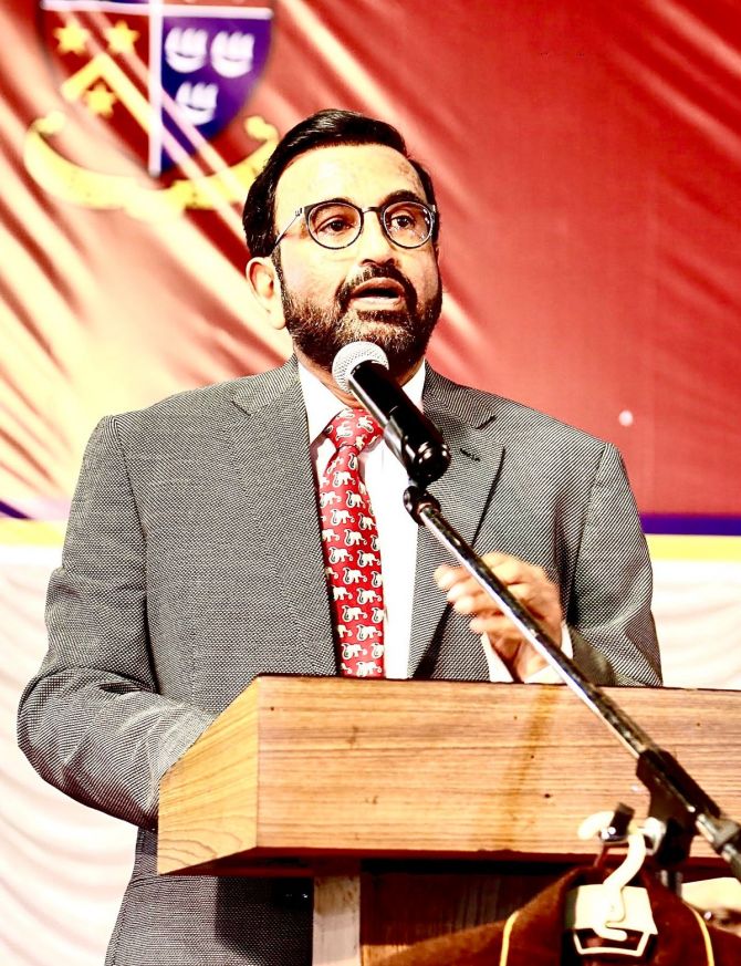 Dr Rajesh Parikh