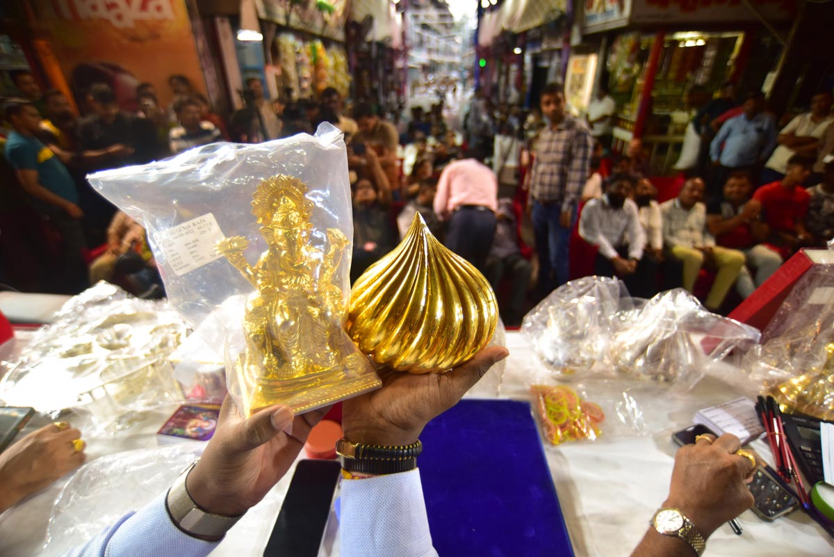 The Lalbaugcha Raja Gold-Silver Auction