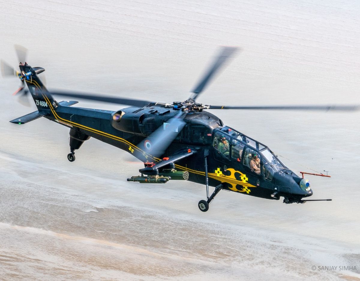 28light-combat-helicopter-3.jpg