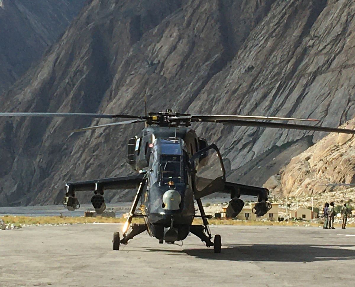 28light-combat-helicopter-5.jpg