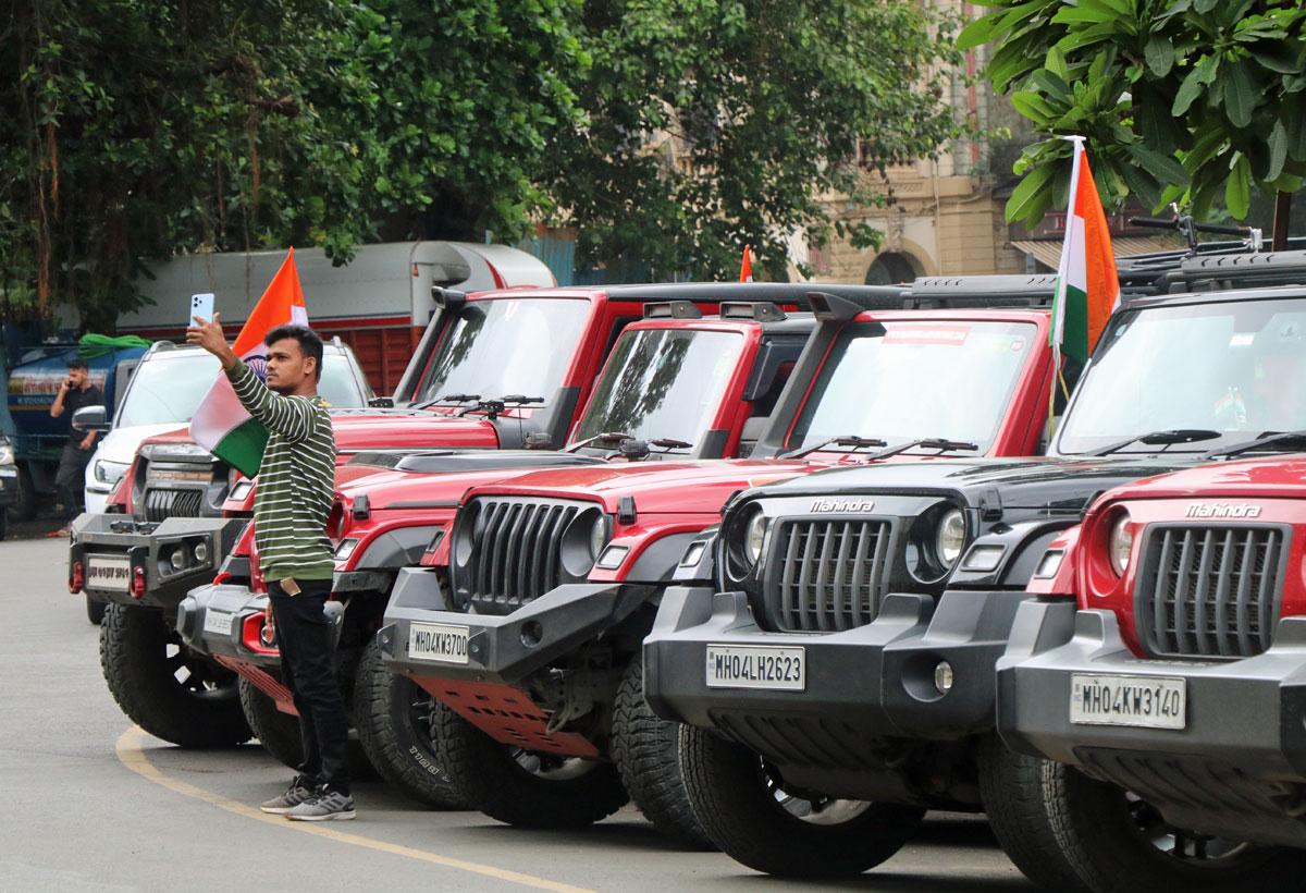 Selfies with the Mahindra Thars