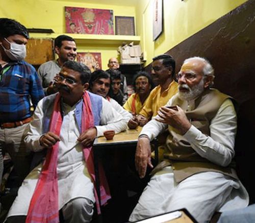 PM holds a chai pe charcha in Varanasi