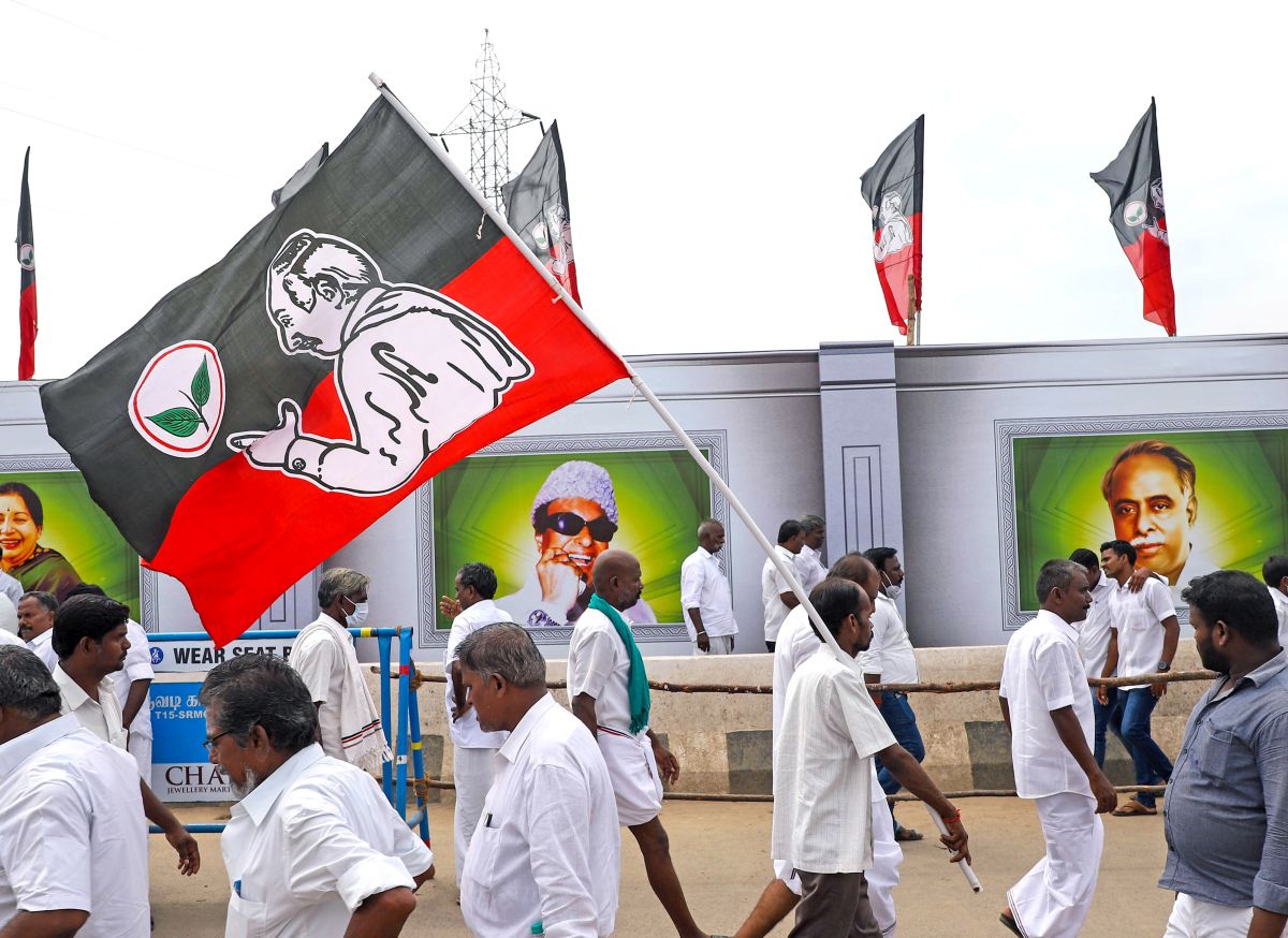 Role of AIADMK and BJP in the Opposition - An Analysis | NewsClick
