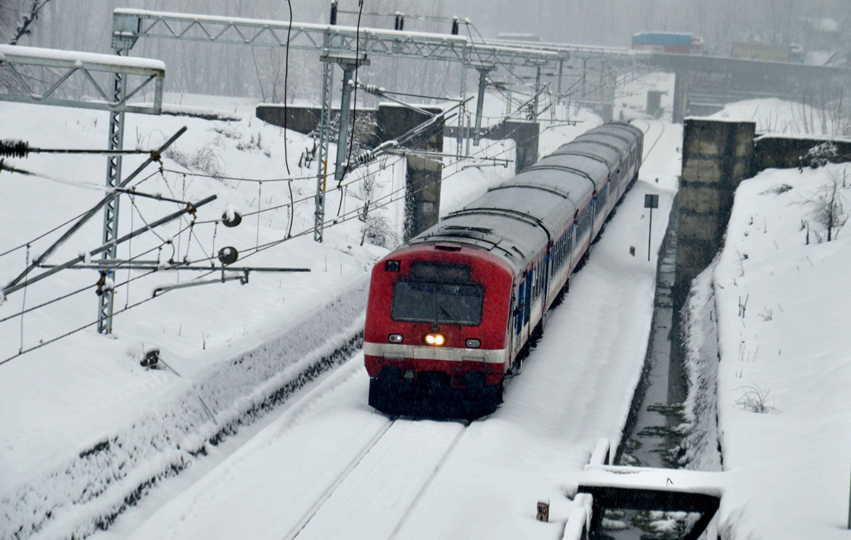 STUNNING! Train Passes Through Snow