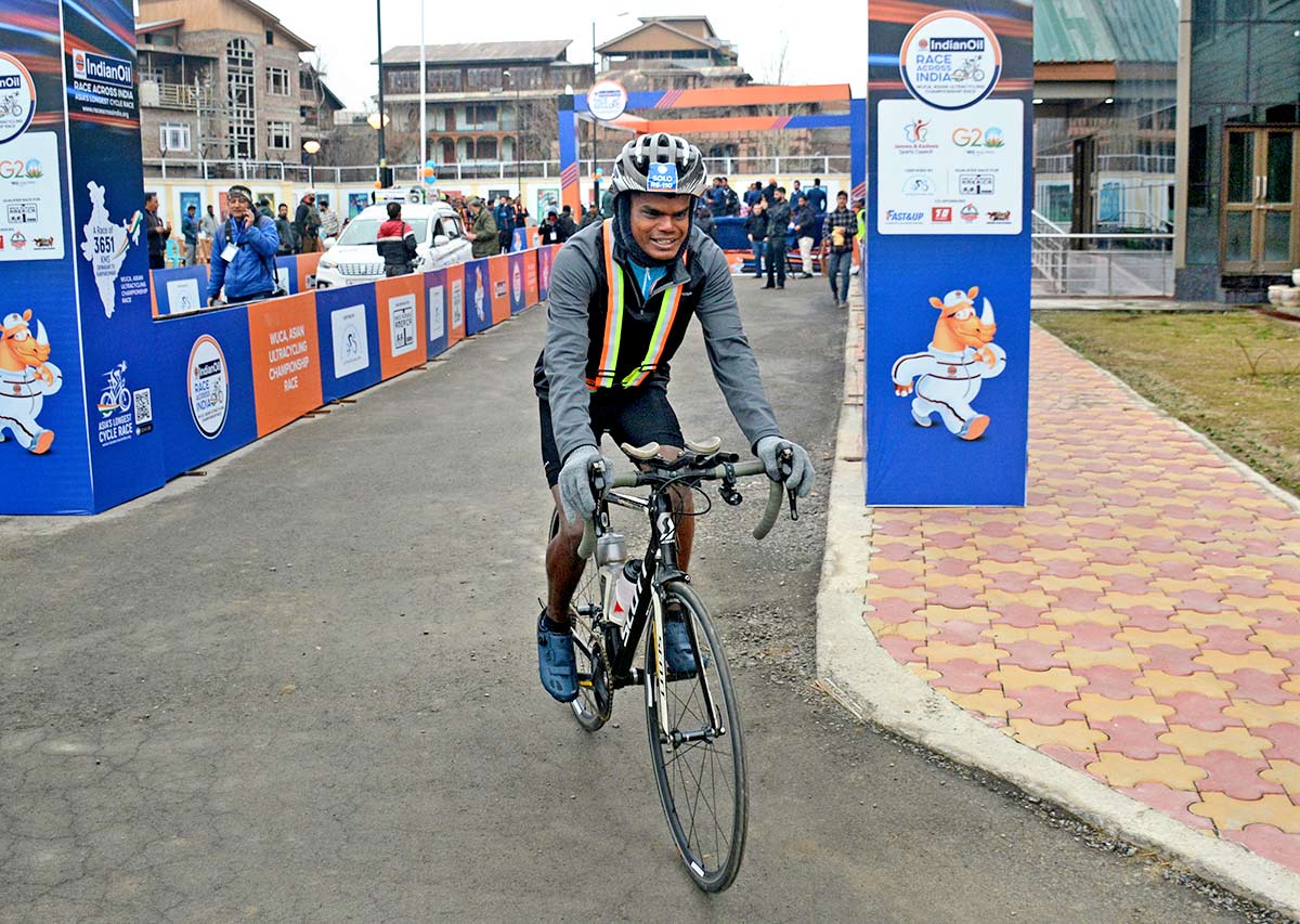 Asia s Longest Cycle Race Begins Rediff