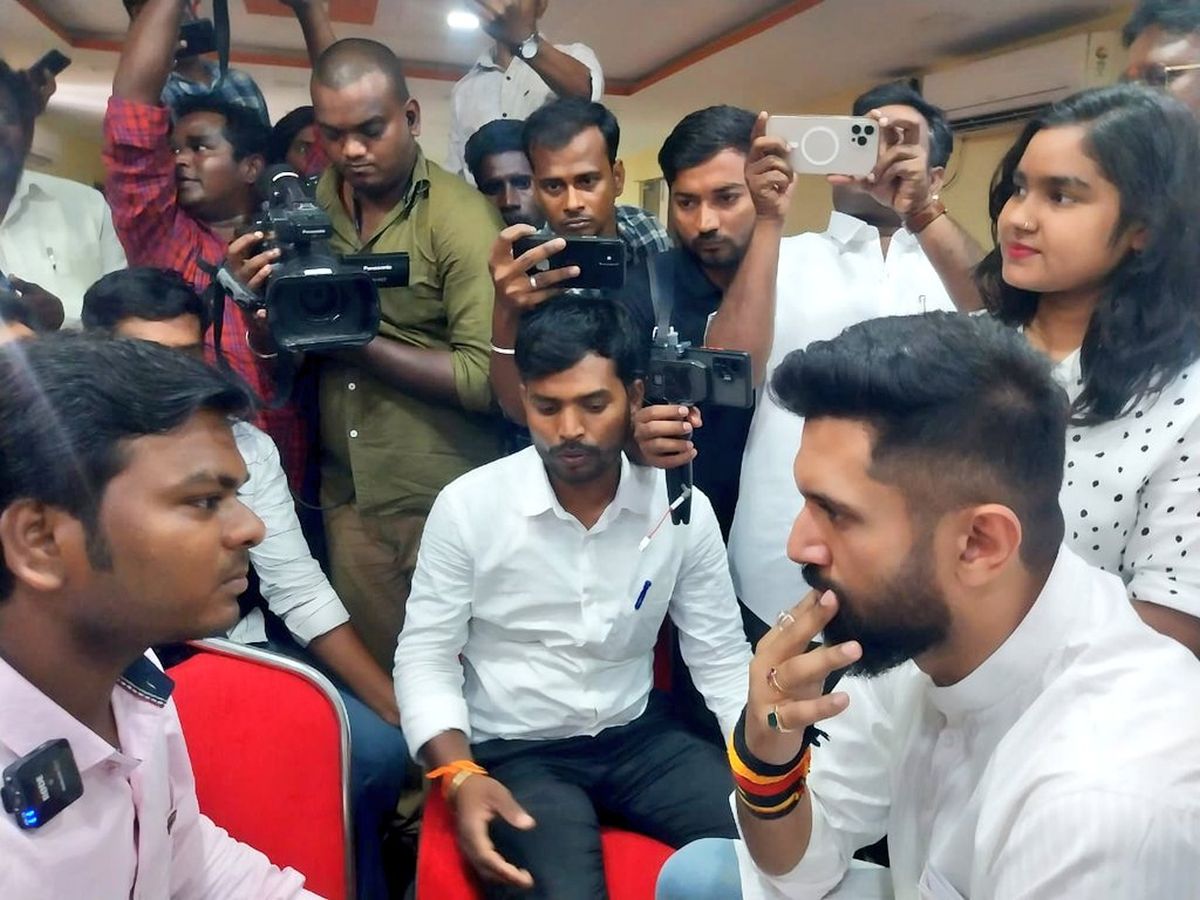 Chirag Paswan meets migrant labour from Bihar, Chennai, March 6, 2023/LJP4India/Twitter