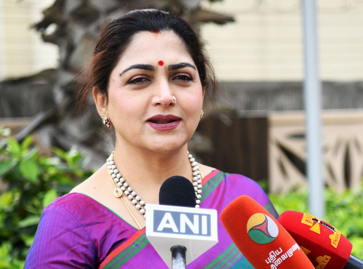 Kusboo Parasanal Sex Video - Khushbu Sundar says her father abused her at the age of 8 - Rediff.com